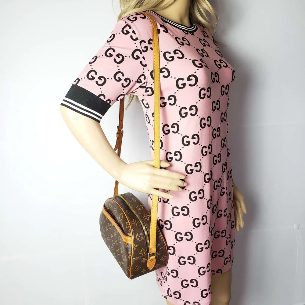 100% Authentic Louis Vuitton Monogram Crossbody Bag - Picture 15 of 16